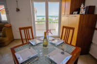 Krk, Klimno, apartman sa pogledom na more