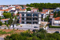 Krk, novi konforni apartman u prvom redu do mora