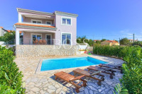 Krk, Linardići, samostojeća kuća 150m2