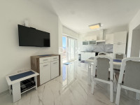 Krk, Malinska, apartman na 2. katu, 73 m², parking