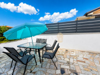 KRK | APARTMAN S POGLEDOM NA MORE
