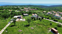 KRNICA, OKOLICA, GRAĐEVINSKO ZEMLJIŠTE S POGLEDOM NA MORE