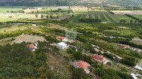 Kršan, okolica, kuća s dvije stambene jedinice i veliko građevinsko ze