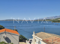 KRUŠEVO, SAMOSTOJEĆA KUĆA S TRI STANA, 50 M OD MORA