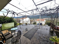 Kuća 177 m² | 11 soba | velika parcela 543 m² | garaže | odličan poten