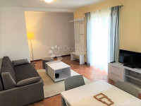 KUĆA SA 2 STANA, 140m OD PLAŽE