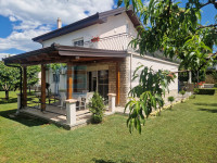Kuća 222 m2 + 82 m2 PRODAJA Biograd na Moru, kuća s garažom i pomoćnim