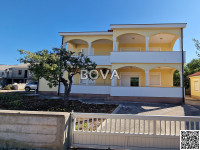 Kuća 280m2 – Privlaka *POGLED MORE* (ID-2578/A)