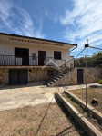 Kuća sa 3 stana, prostrana parcela, Centar - Vir