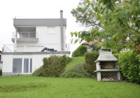 KUĆA 380 m2 s GARAŽOM i VRTOM