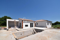 Kuća s bazenom u oazi mira