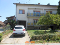 Kuća: Daruvar, prostrana, 4 sobe, 2 boravka, 2 kuhinje, 3 kupaone!