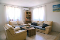 KUĆA DOBRINJ