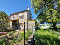 Labin, Okolica - Kamena kuća 65m2, vrt, pogled na more