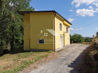 Kuća s dva stana i okućnicom – Tuheljske Toplice