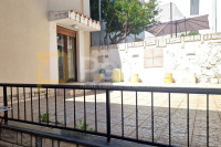 PRILIKA:  kuća dvokatnica u centru grada s garažom, Šibenik 168 m2