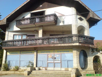 Kuća: Krečaves, višekatnica 769 m2,  NAJAM ili PRODAJA