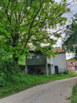 Kuća Lučane u mirnom dijelu sela