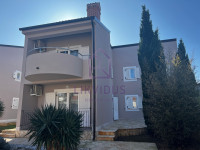 Kuća u Medulinu 170m od mora, podijeljena u 2apartmana, kategorizirano