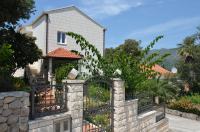 Prodaja kuće s apartmanima i garažom nadomak Dubrovnika, Zaton