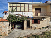 Kuća u nizu 2 etaže, garaža, 135m2 + dvorište + potkrovlje - Okrug Gor