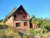 Kuća sa voćnjakom u Novoj Bukovici