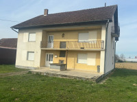 Kuća: Novska, 250.00 m2, zemljište 5166m2