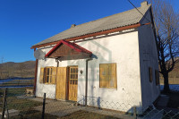 Kuća s okućnicom u Baškim Oštarijama – rijetka prilika!