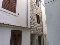 Kuća: Pag, 120.00 m2  ---  Jako dobra nekretnina !!!