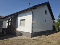Kuća: Petrinja, 111.00 m2
