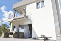 Kuća sa pogledom: Zagreb (Mikulići), 380 m2, garaža, 3 terase, vrt