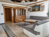 Kuća u Retkovcu – 330 m2, mogućnost 3 stana