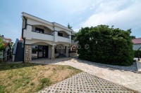 Kuća Prodaja Zukve 240 m2
