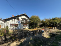Kuća za renovaciju s gospodarskim zgradama u Novom Virju