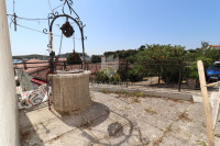 Kuća u samom centru Vrsara s prekrasnim pogledom na more – odlična pri
