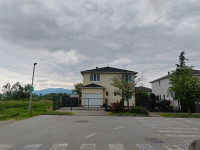Kuća:Samostojeća kuća  Zaprešić, 230.00 m2