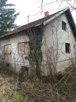 Kuća na selu sa zemljištem