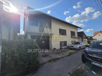 Kuća: Sisak, 267.00 m2