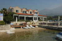 Kuća: Slano, 280.00 m2