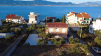 Kuća, Slatine, drugi red od mora