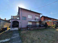 Kuća: Slavonski Brod, 180.00 m2