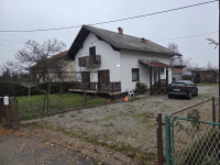 Kuća: Staro Pračno, 198.00 m2