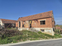 Kuća visoka prizemnica s dvorištem za kompletnu adaptaciju! Lepoglava
