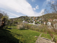 LOKACIJA !  Višestambena kuća u Gračanima, dvije garaže, 380m2