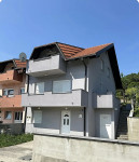 Kuća: Zagreb, Prekvršje, 3 etaže, (parking i vrt)