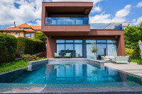 Kuća: Zagreb (Šestine), 378.00 m2