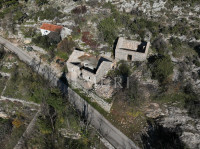 KUNA PELJEŠKA – Dvije kamene kuće (176 m²) s projektom