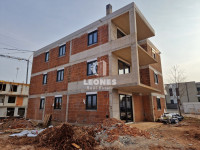 Kvalitetan stan u izgradnji u okolici Umaga