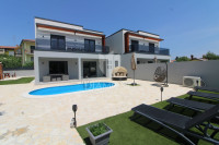 Labin, nova moderna Villa sa bazenom na top lokaciji