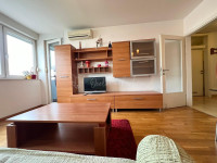 LANIŠTE – USELJIV STAN S GARAŽOM